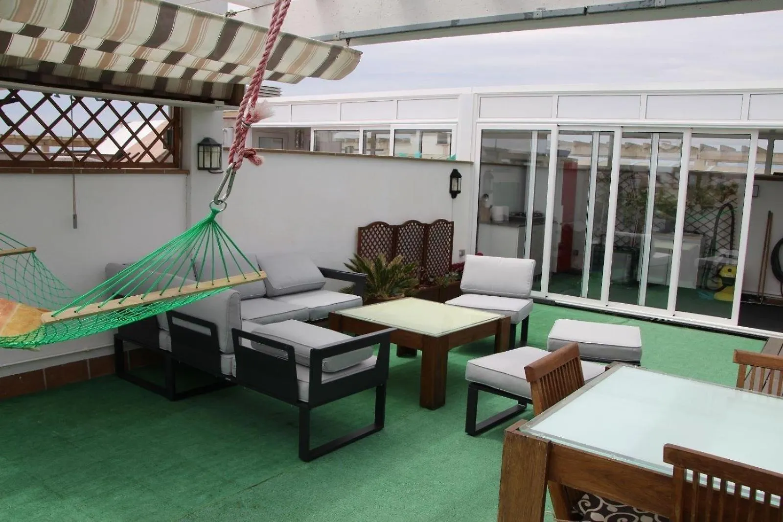 Appartement In Roses Mit Grill, Gemeinschaftlichem Pool Und Terrasse 0*,  España