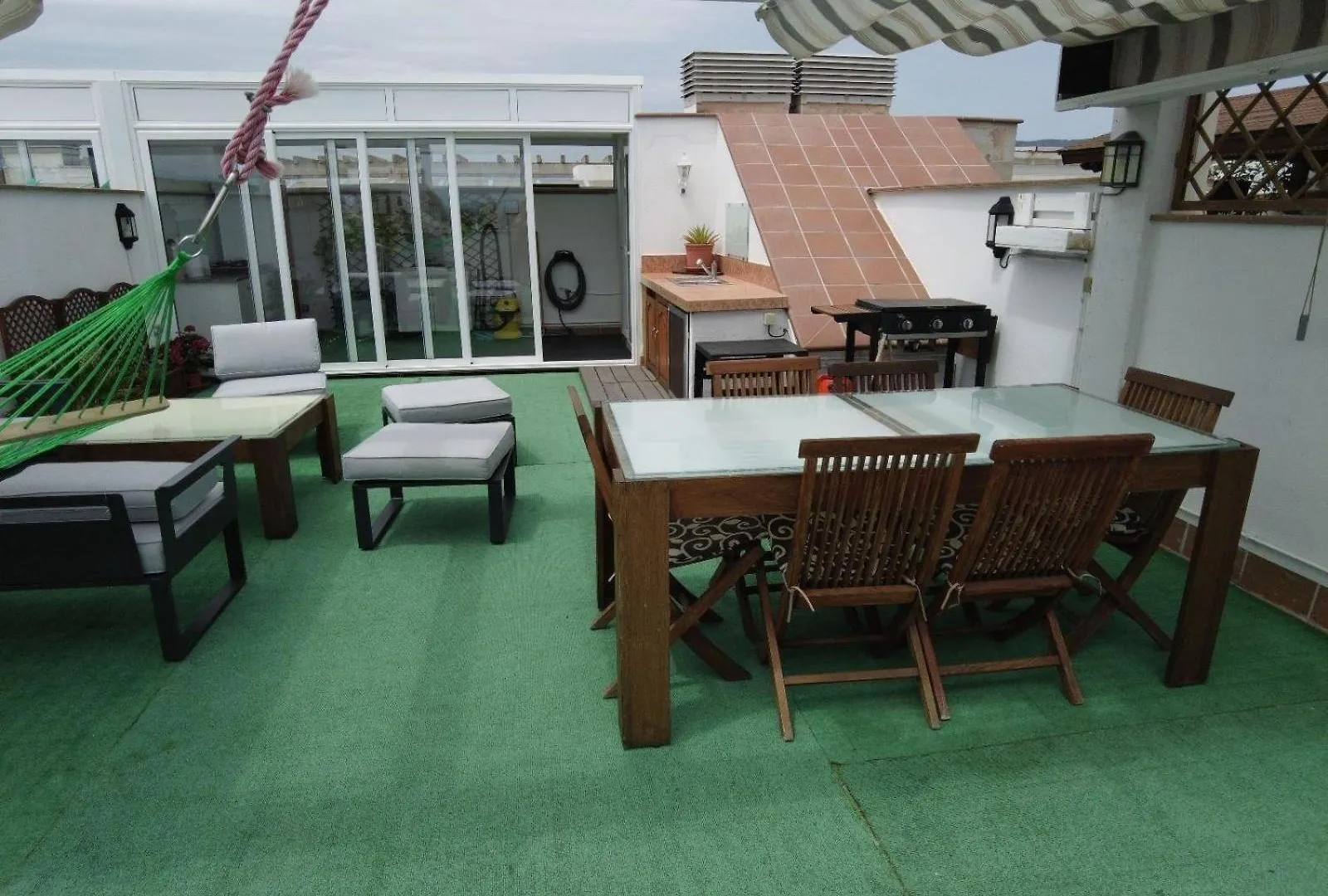 Appartement In Roses Mit Grill, Gemeinschaftlichem Pool Und Terrasse España
